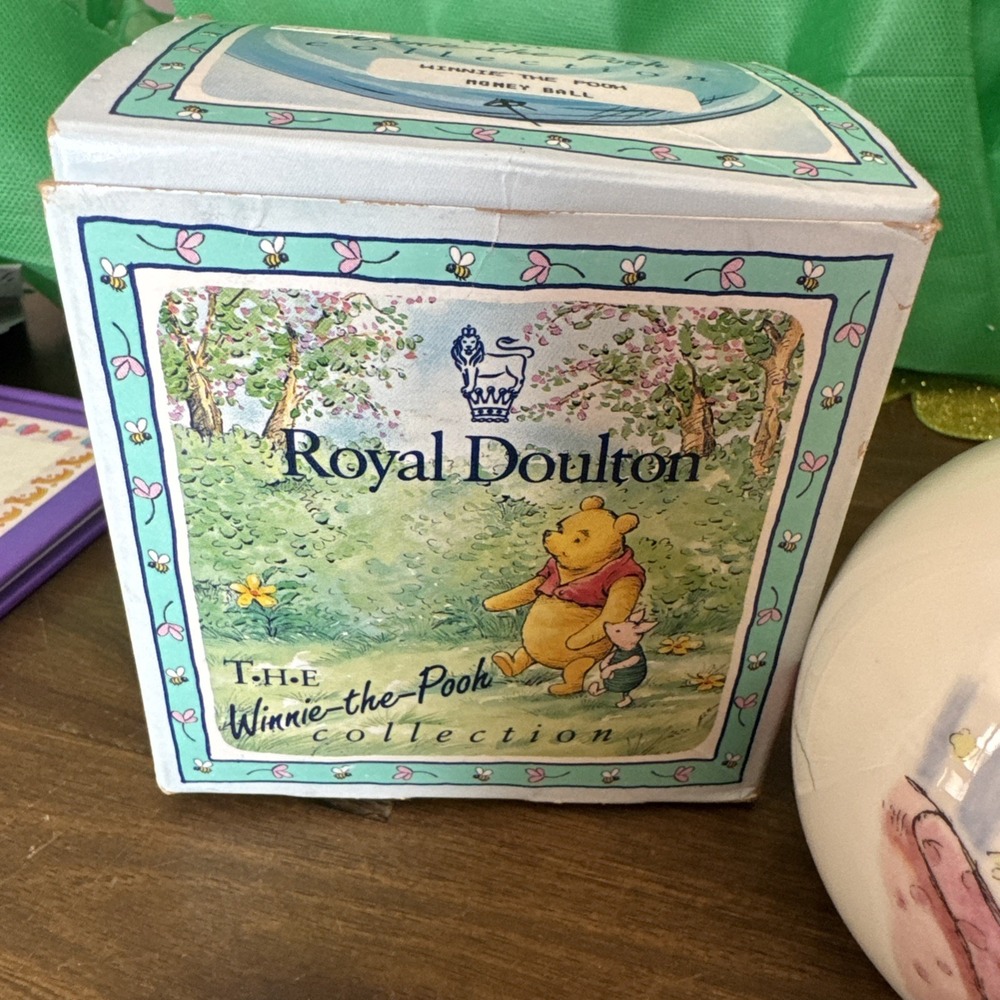 Royal Doulton Winnie the Pooh Disney "Isn't It Funny" Money Ball Piggy Bank - Picture 2 of 8